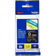 Brother TZ Límborði 9mmx8mtr, hvítt á svörtu